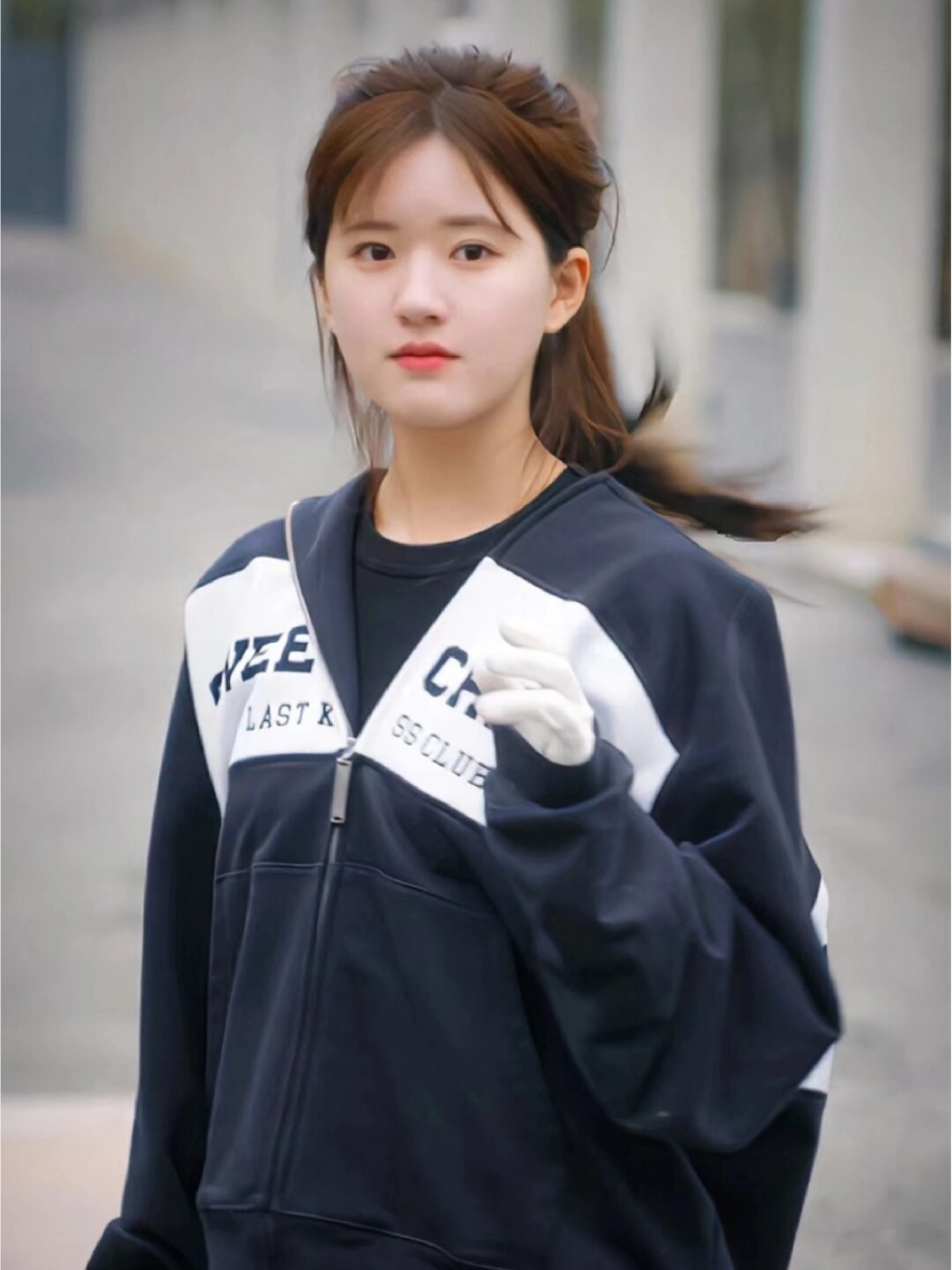 甜度满分宝藏剧  《最动听的事》  主演:王以纶,赵露思  类型:爱情