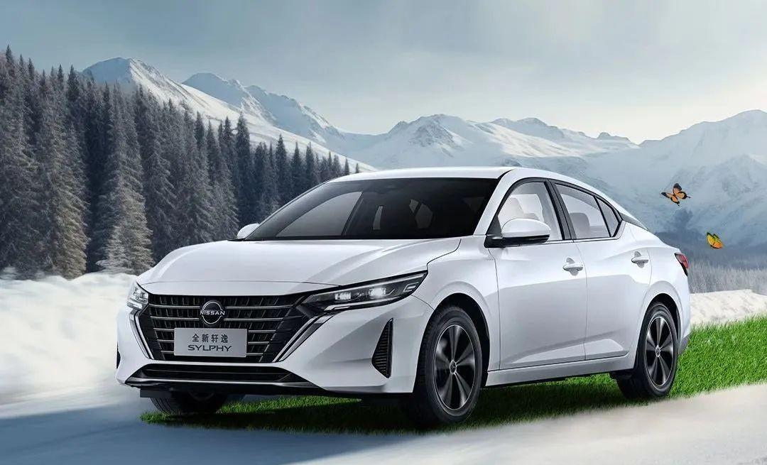 年轻人钟情新伊兰特,轩逸与卡罗拉对比揭独特魅力!