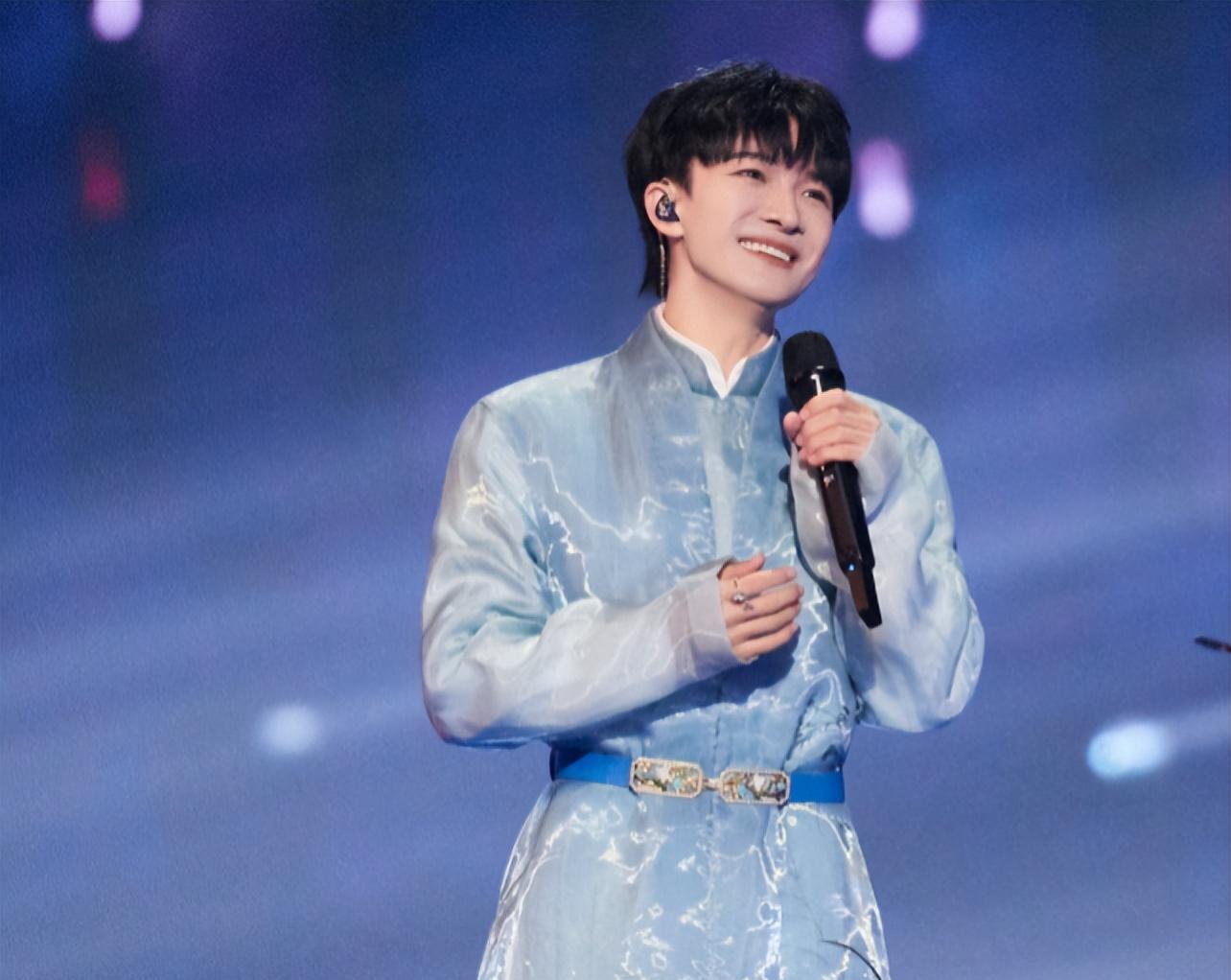 周深跨年演唱14首绝美曲目,全程极品震撼!