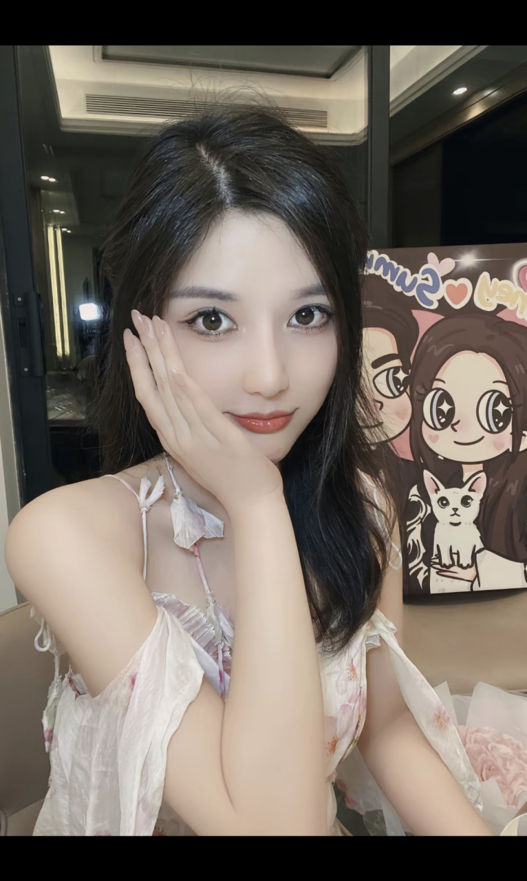 网红美女歌手  夏了个天呐 朴昱美,天秤座,中国女歌手.