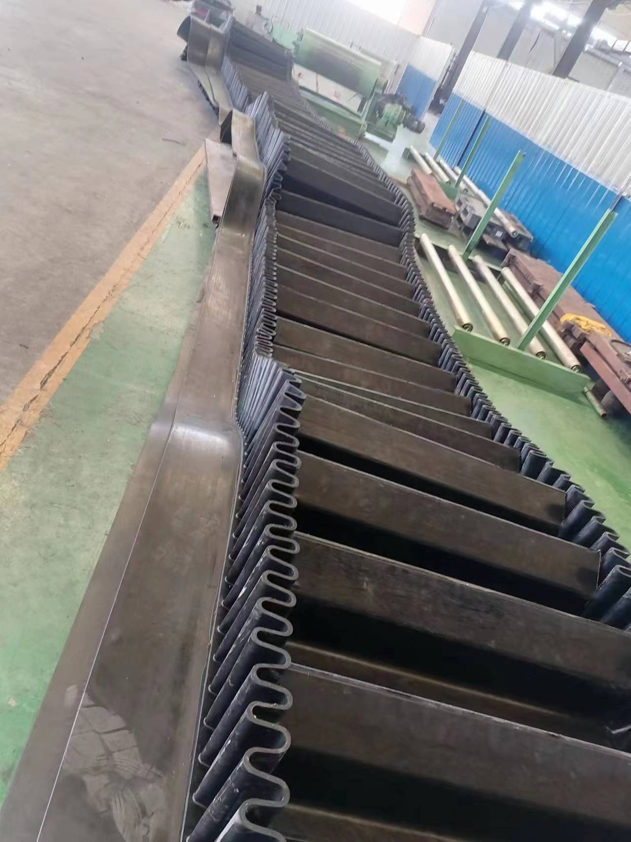 钢丝绳芯输送带：现代工业中的重要角色