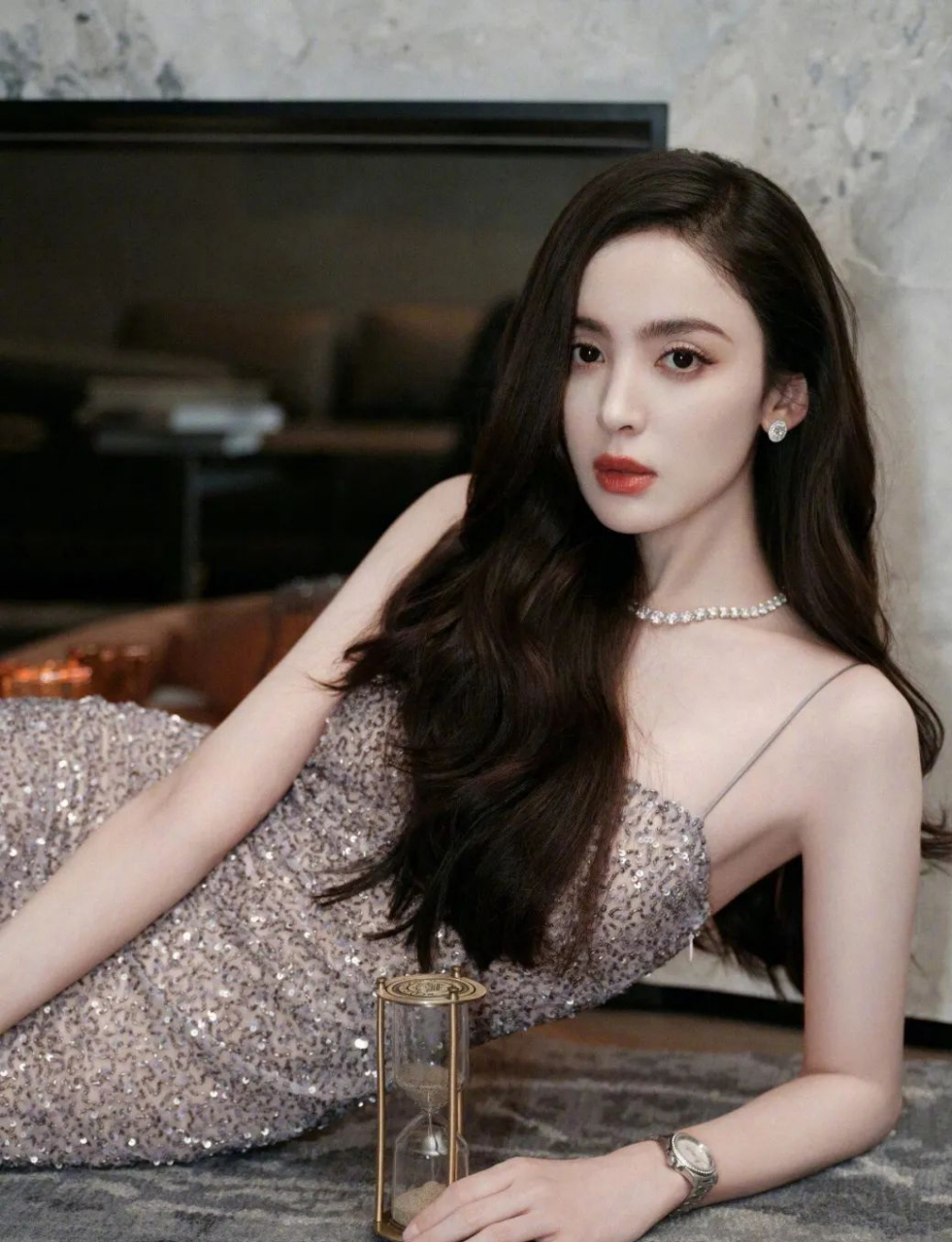 谁懂啊,古力娜扎的杀伤力到底有多大!  娜扎最近开挂了吗!