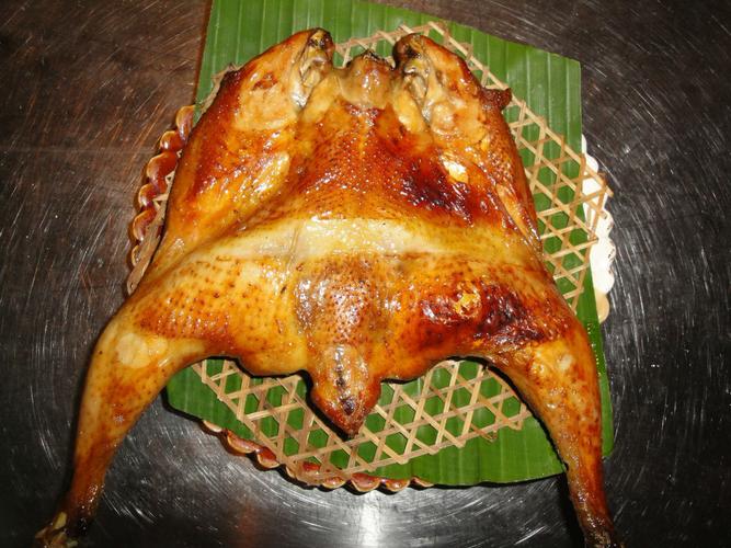 云南美食:勐海烤鸡