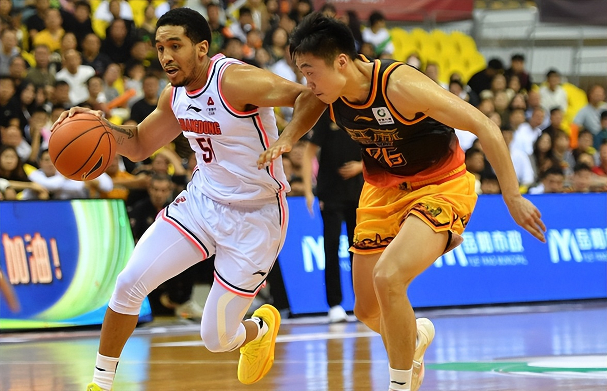 朱芳雨正式做出回应,球迷:早有心理准备 广东男篮总经理朱芳雨在直播