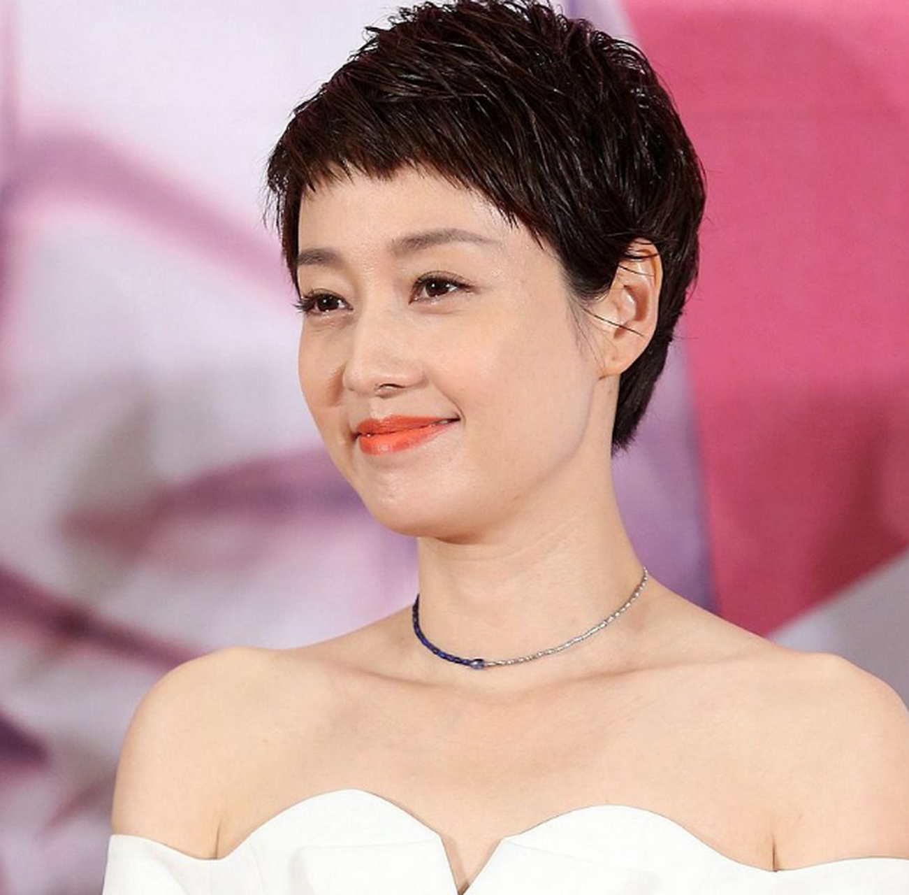 不过,马伊琍的女儿们可真是开放啊,一点都不在意妈妈的恋爱对象比