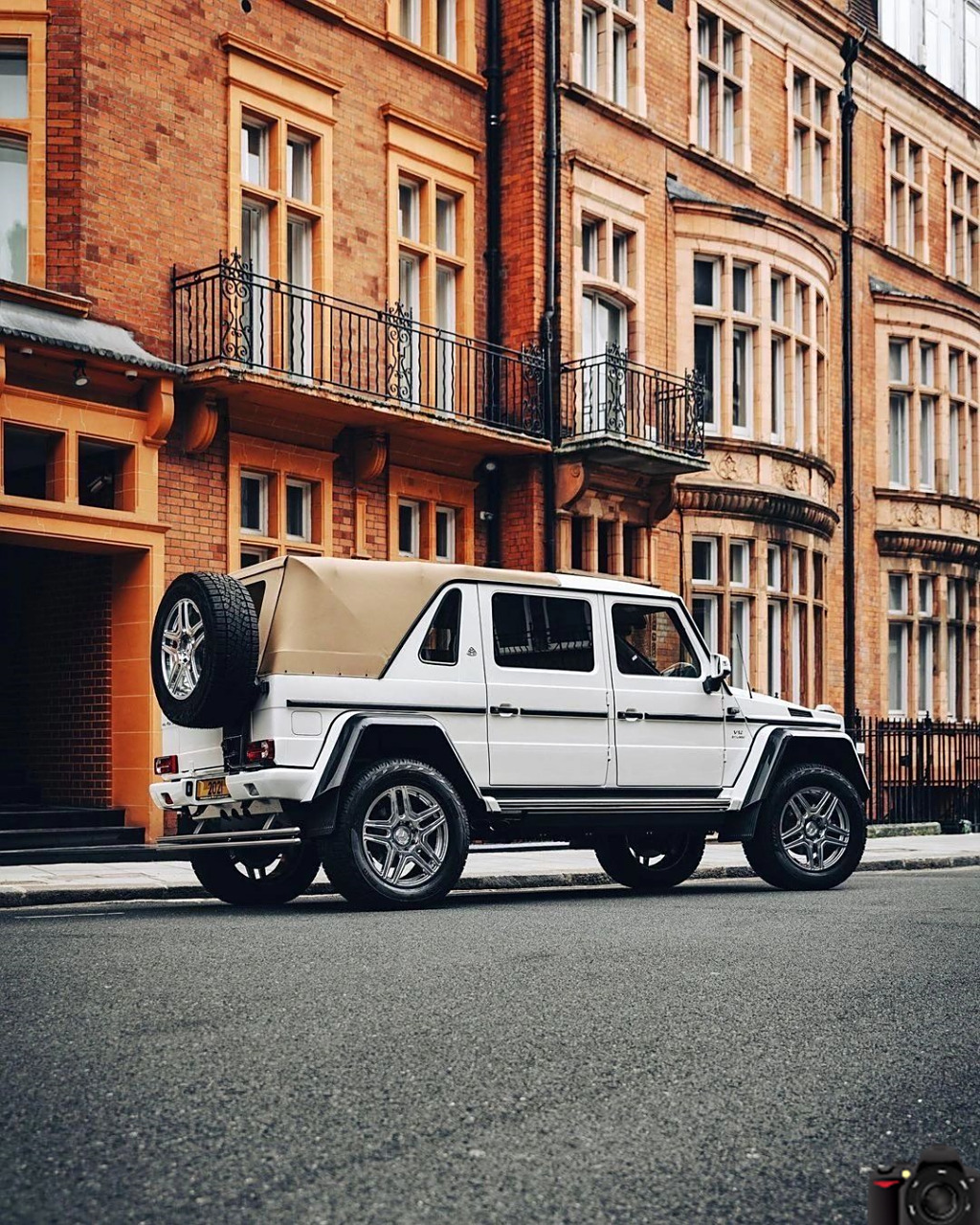 每天认识一辆车:奔驰迈巴赫 g650 landaulet!