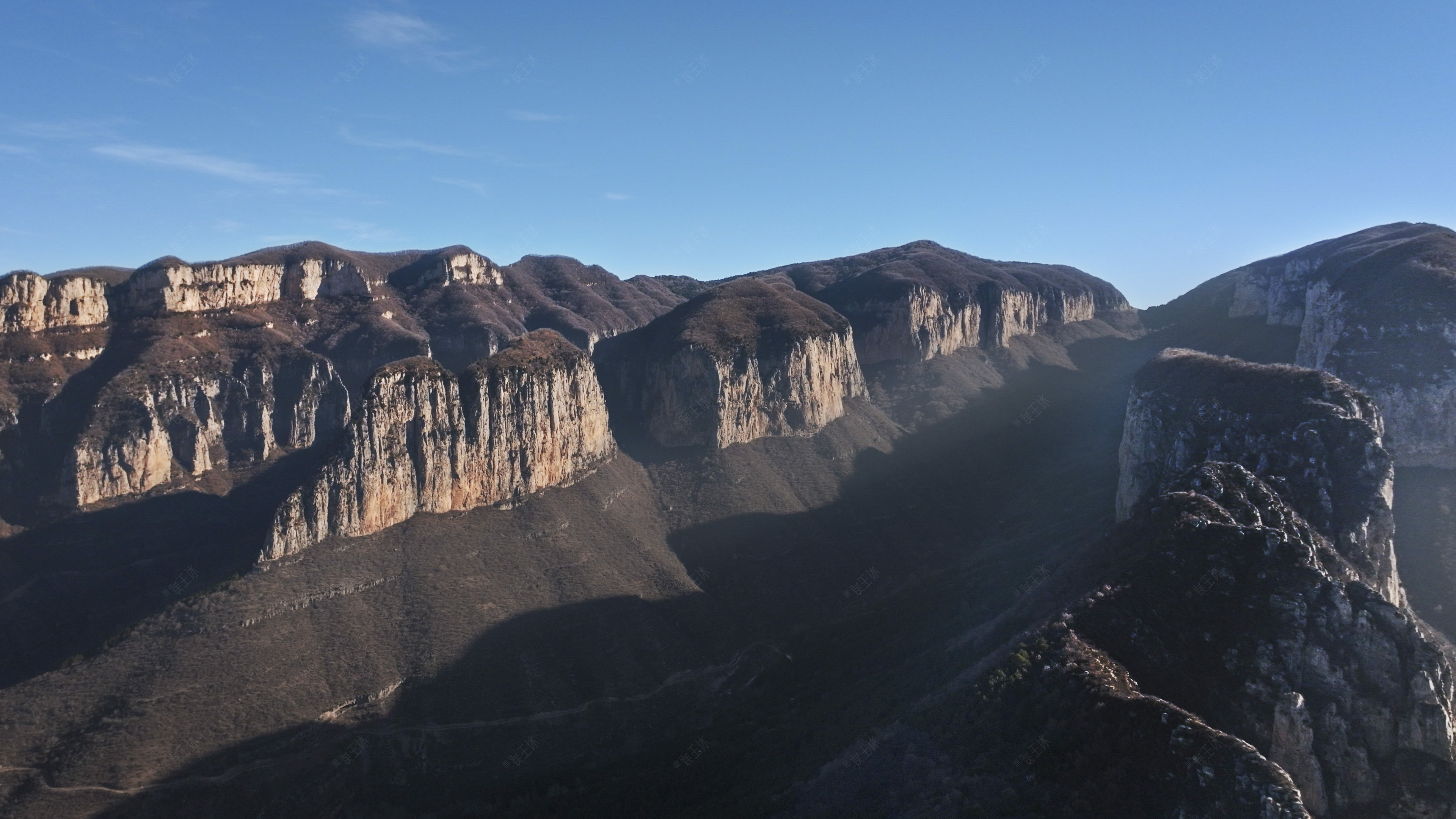 巍巍八百里太行,当我行走在"龙脊"之巅「太行山」