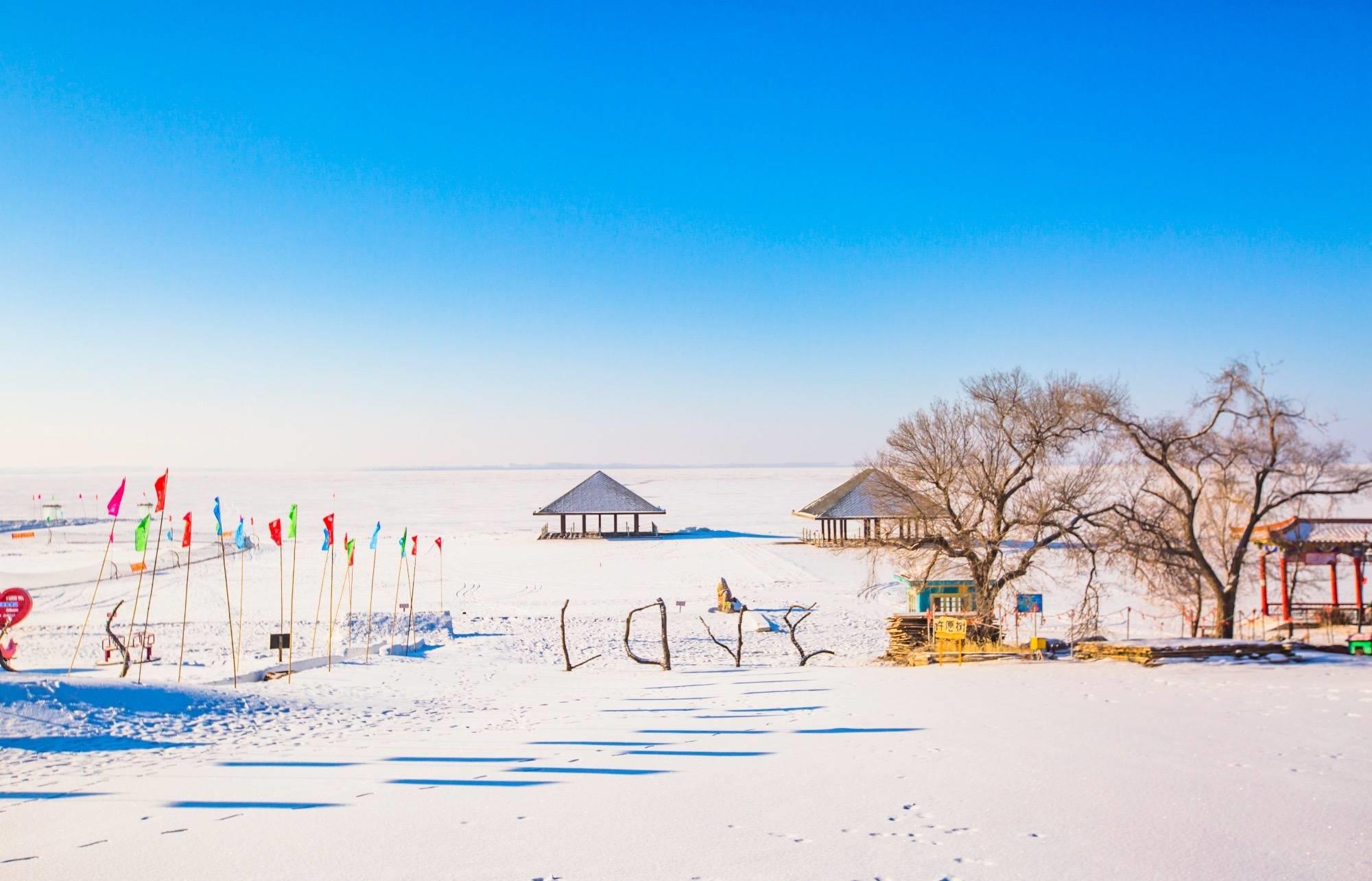 大庆连环湖温泉景区,冰雪王国里畅玩泡温泉,是冬季旅游的好去处