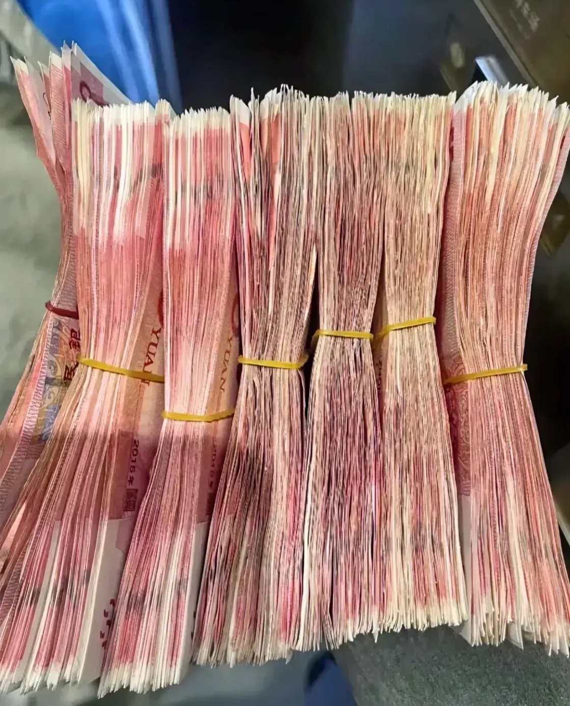 照片五万现金银行取钱真实图片高清现金5万图片五万现金实拍图五万