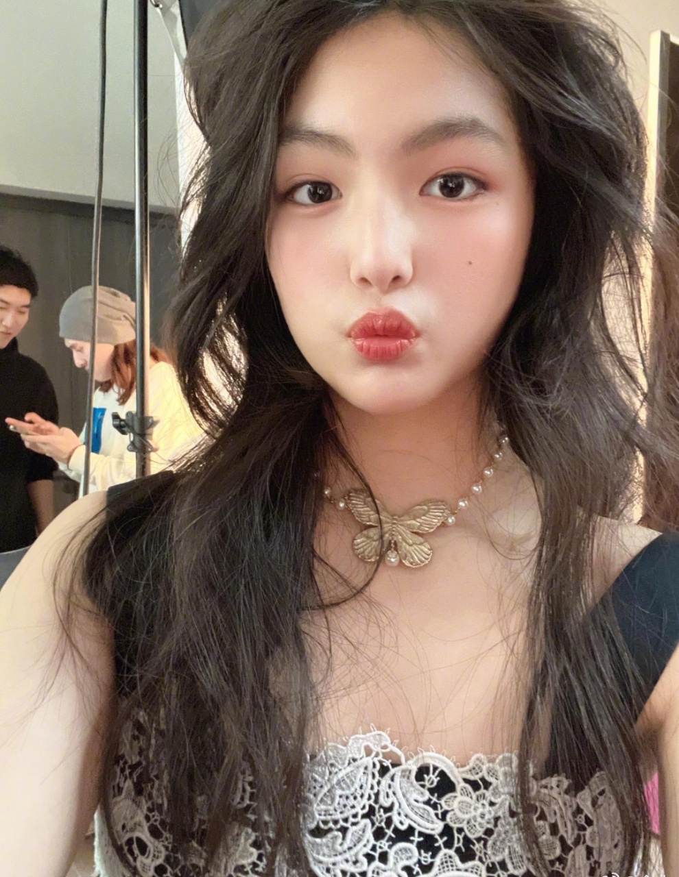 王诗龄拍杂志大片,长得挺漂亮,不过造型不适合.#娱乐热点抢先知