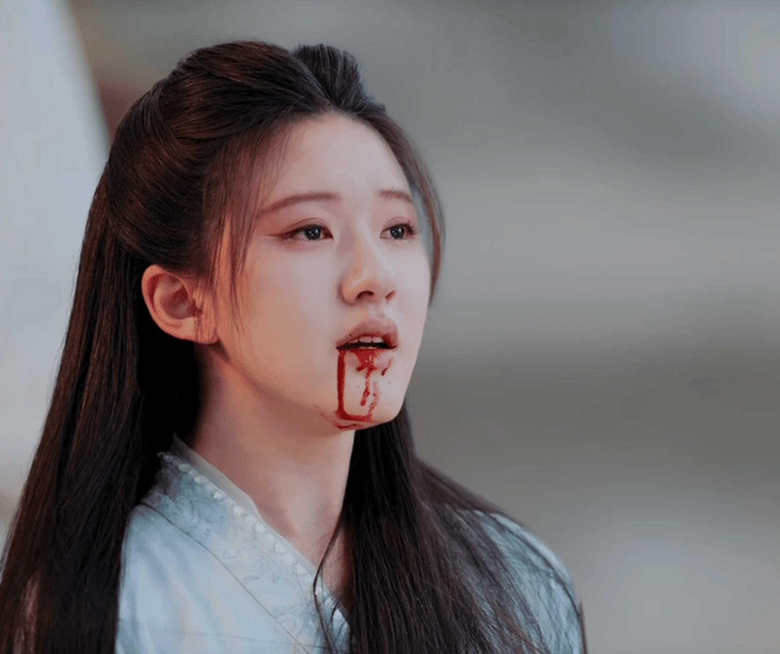 每次看赵露思的哭戏,都有一种痛彻心扉的共情感,好生让人心疼的小女孩