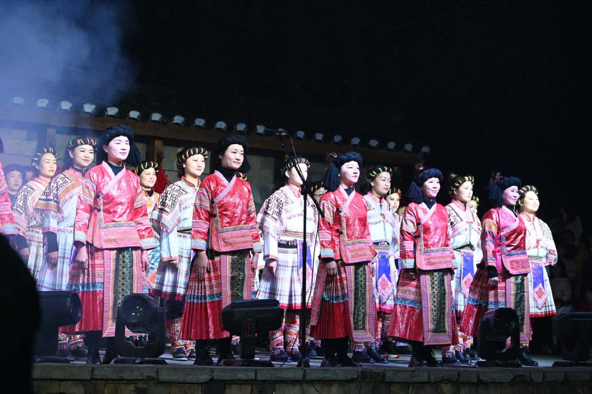 贵州黔西南是一个暖冬旅行宝藏地,拥有山川秀丽,文化