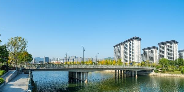 浙江临安楼市的挑战,杭州市卫星城临安区房价与城市发展格局