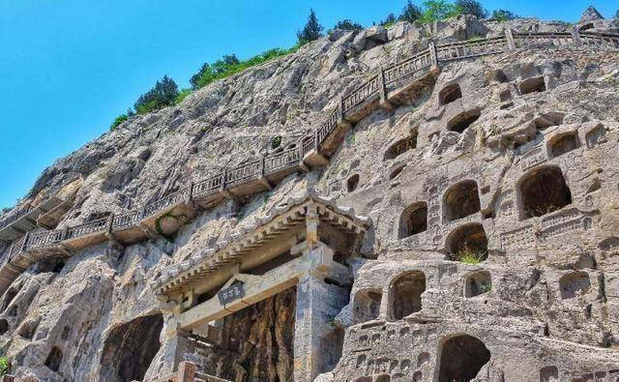 陕西的千佛园石窟是一处充满历史与艺术魅力的地方,承载着佛教在陕西