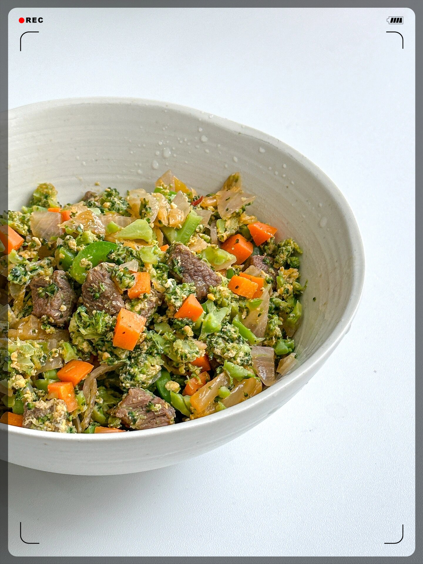 无米泡菜牛肉杂蔬炒饭|主打一个低碳   #我要上热门# 食材: 	 西兰花