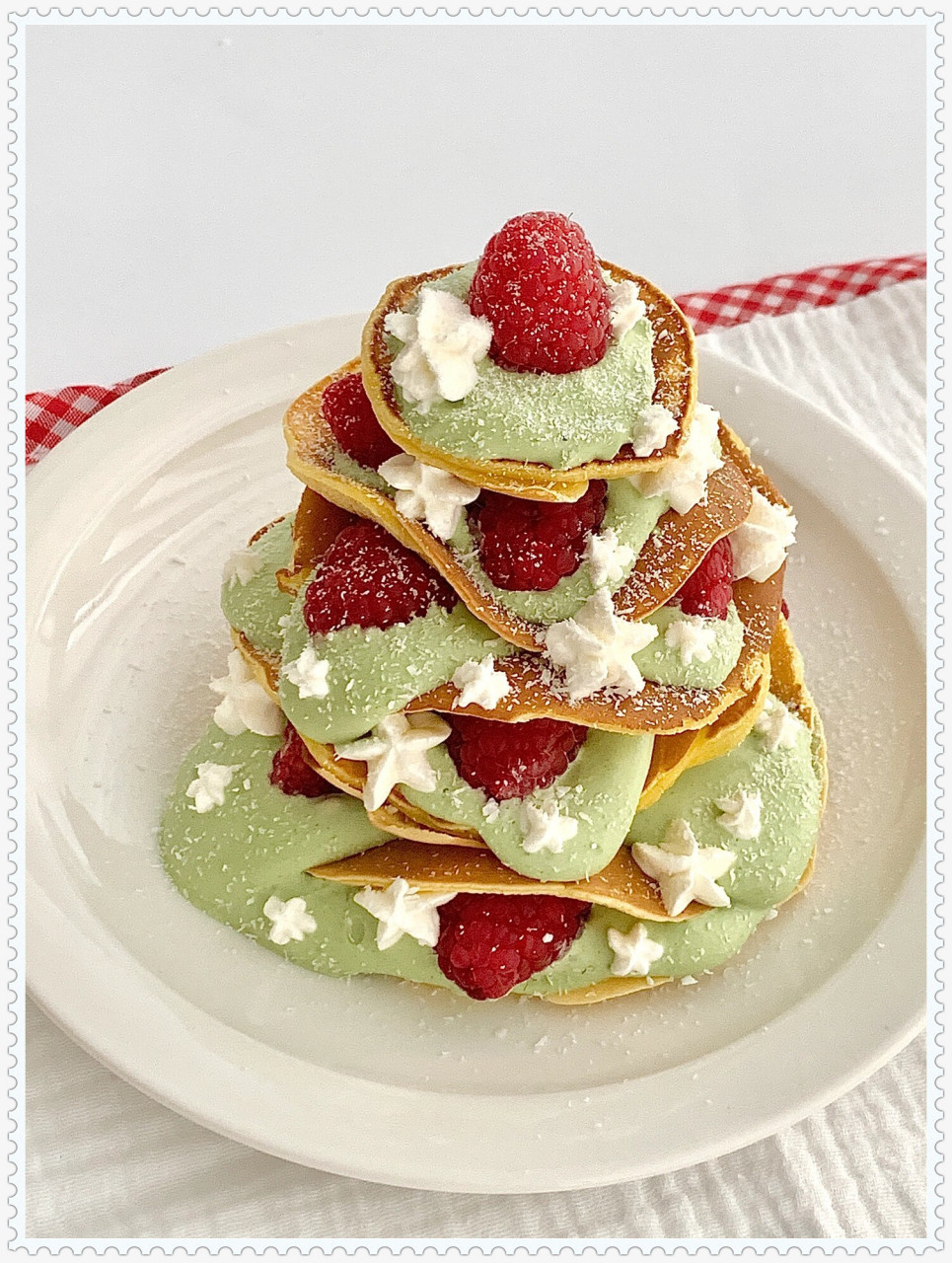 抹茶松饼的清香,在空气中弥漫,飘散着节日的气息.