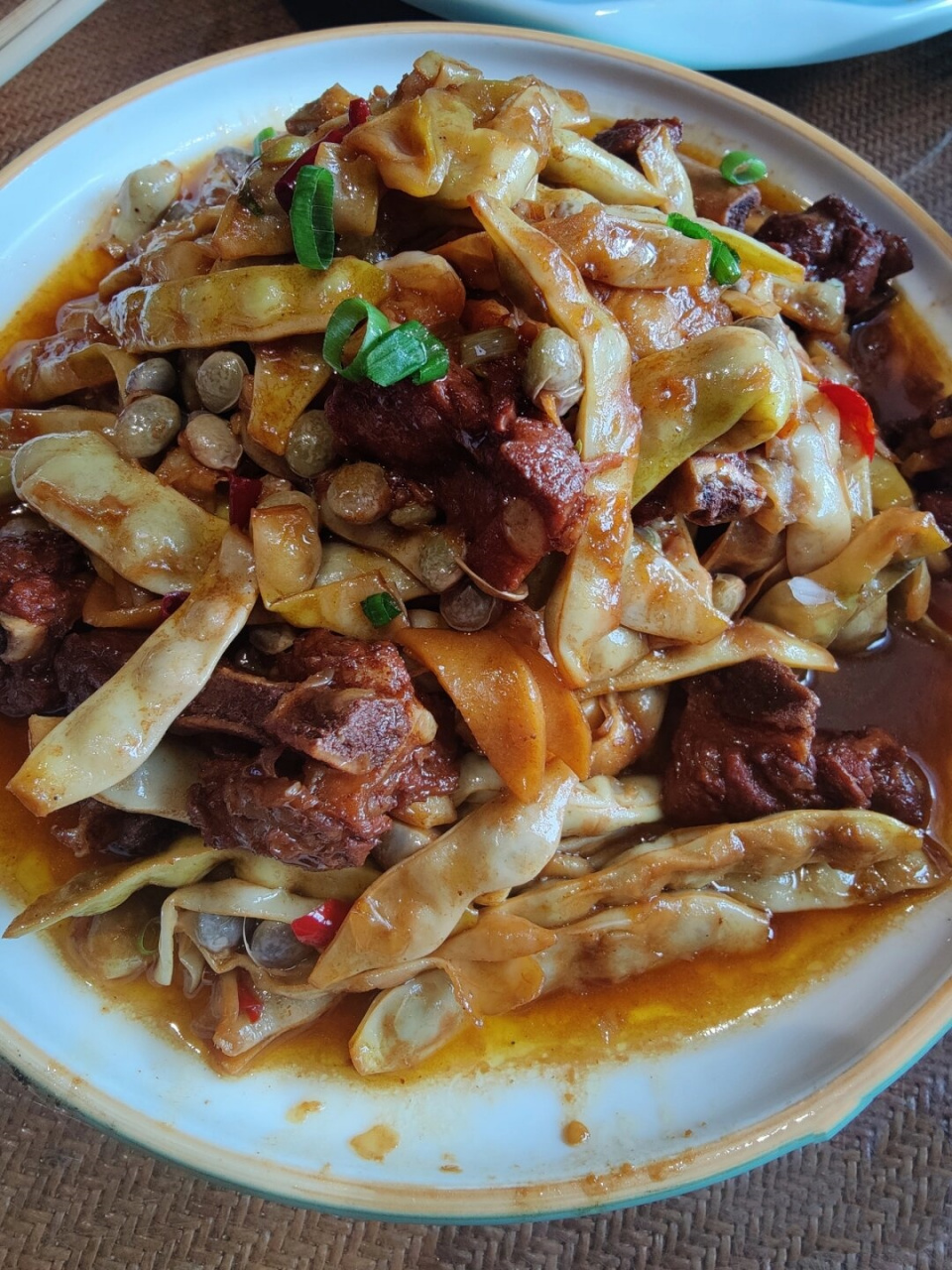 双城的杀猪菜,一吃一个不吱声哈尔滨   双城的杀猪菜,一道承载着浓厚