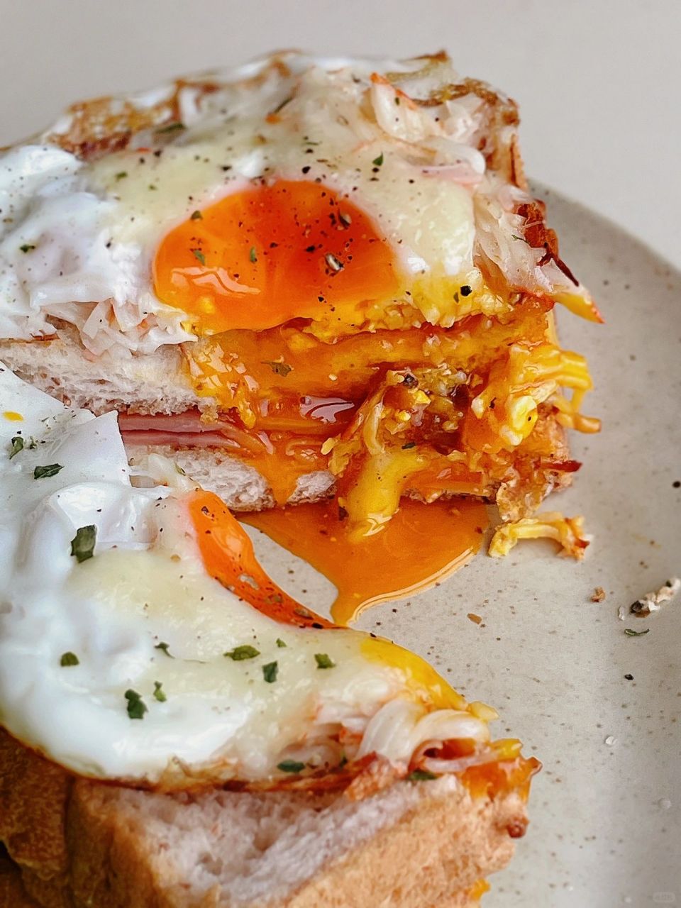 芝士蟹柳窝蛋三明治快手早餐 食材全麦面包可生食鸡蛋蟹柳 火腿低脂