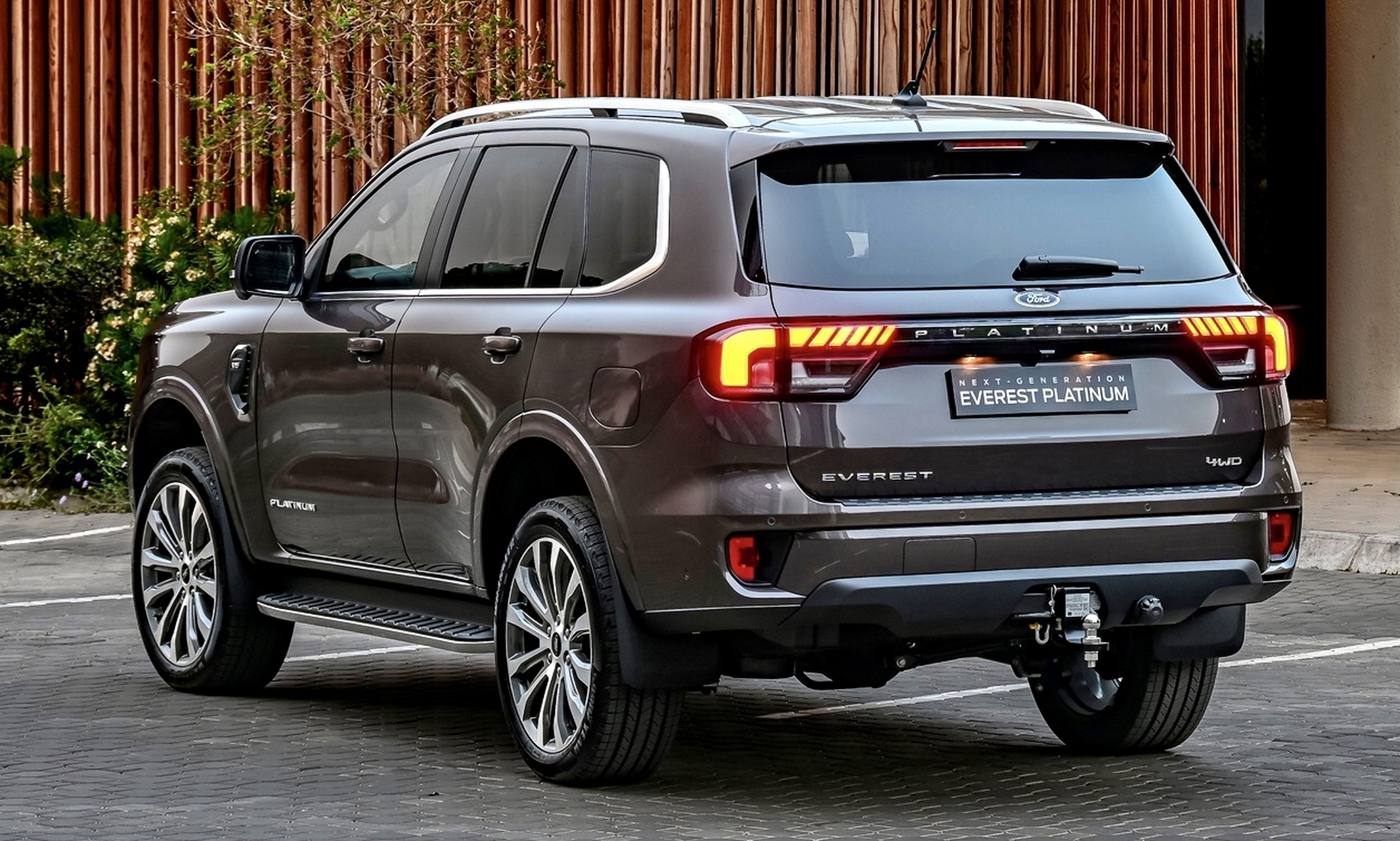 福特又一款越野型suv——福特撼路者,图为海外进口版