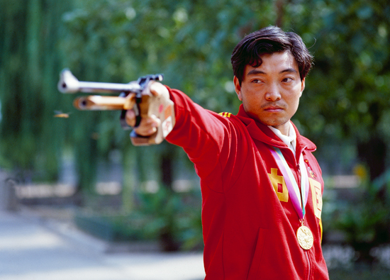 许海峰第一枚金牌是什么项目