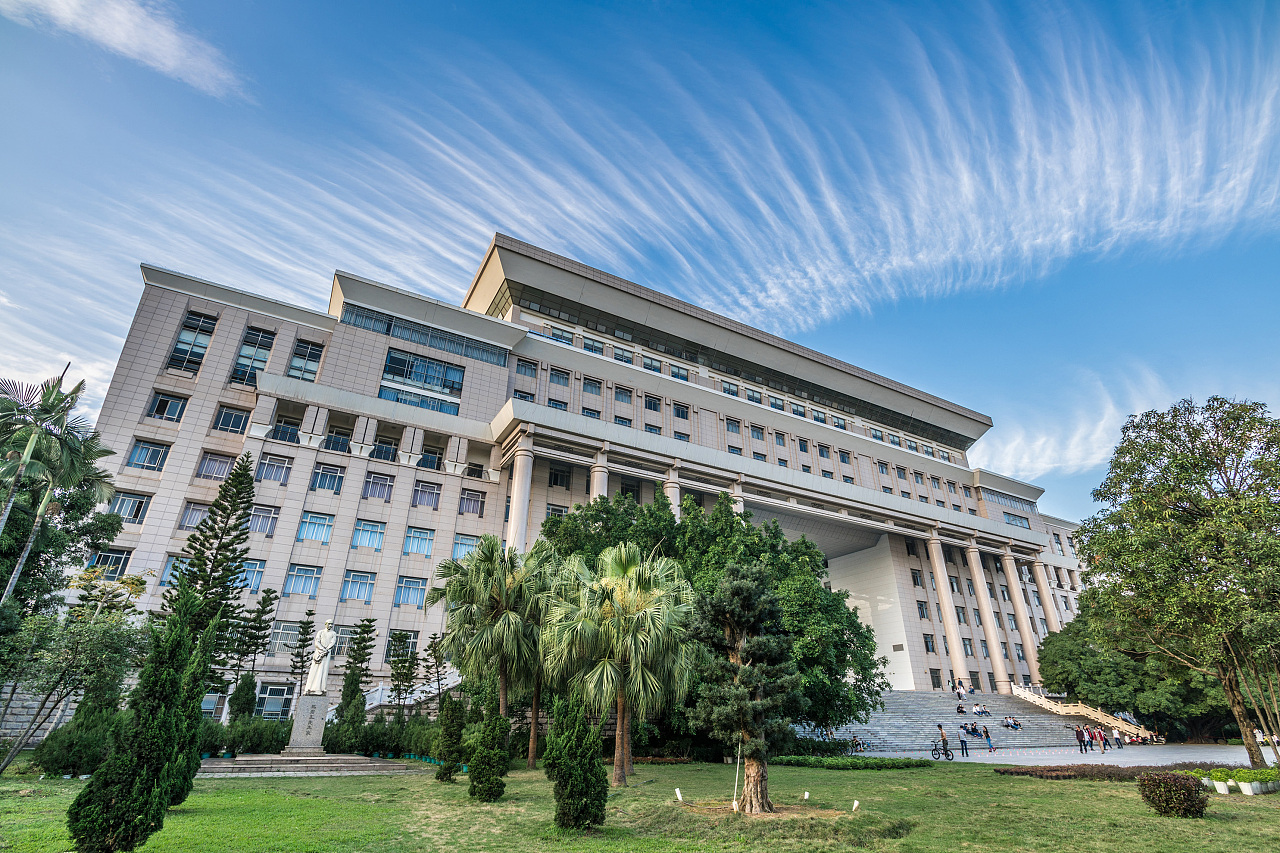 广西大学最有实力的8个专业,但热门度差别大,第6个就业很困难!