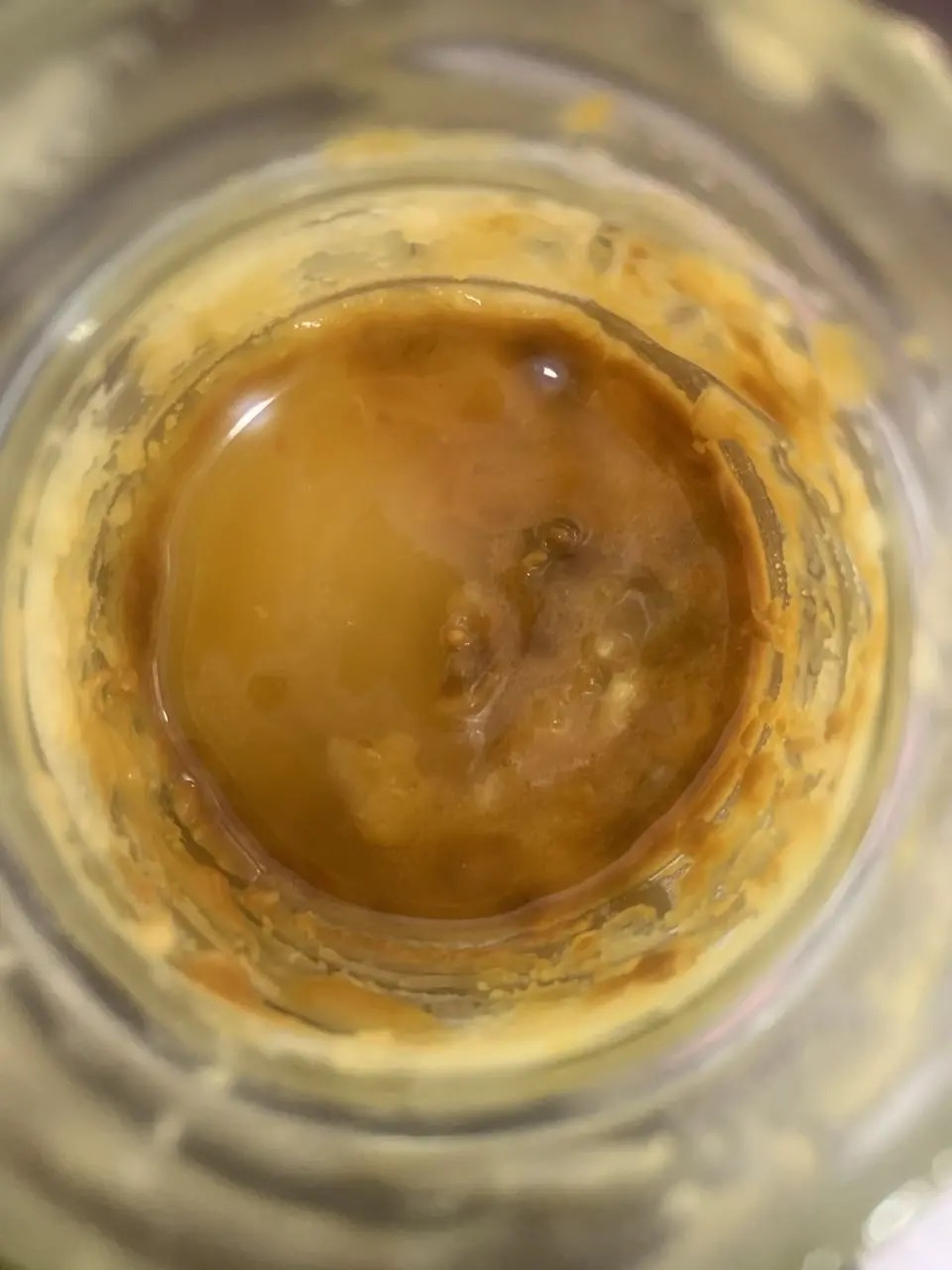 放久的蜂蜜有结晶沉淀(放久的蜂蜜有结晶沉淀怎么回事)