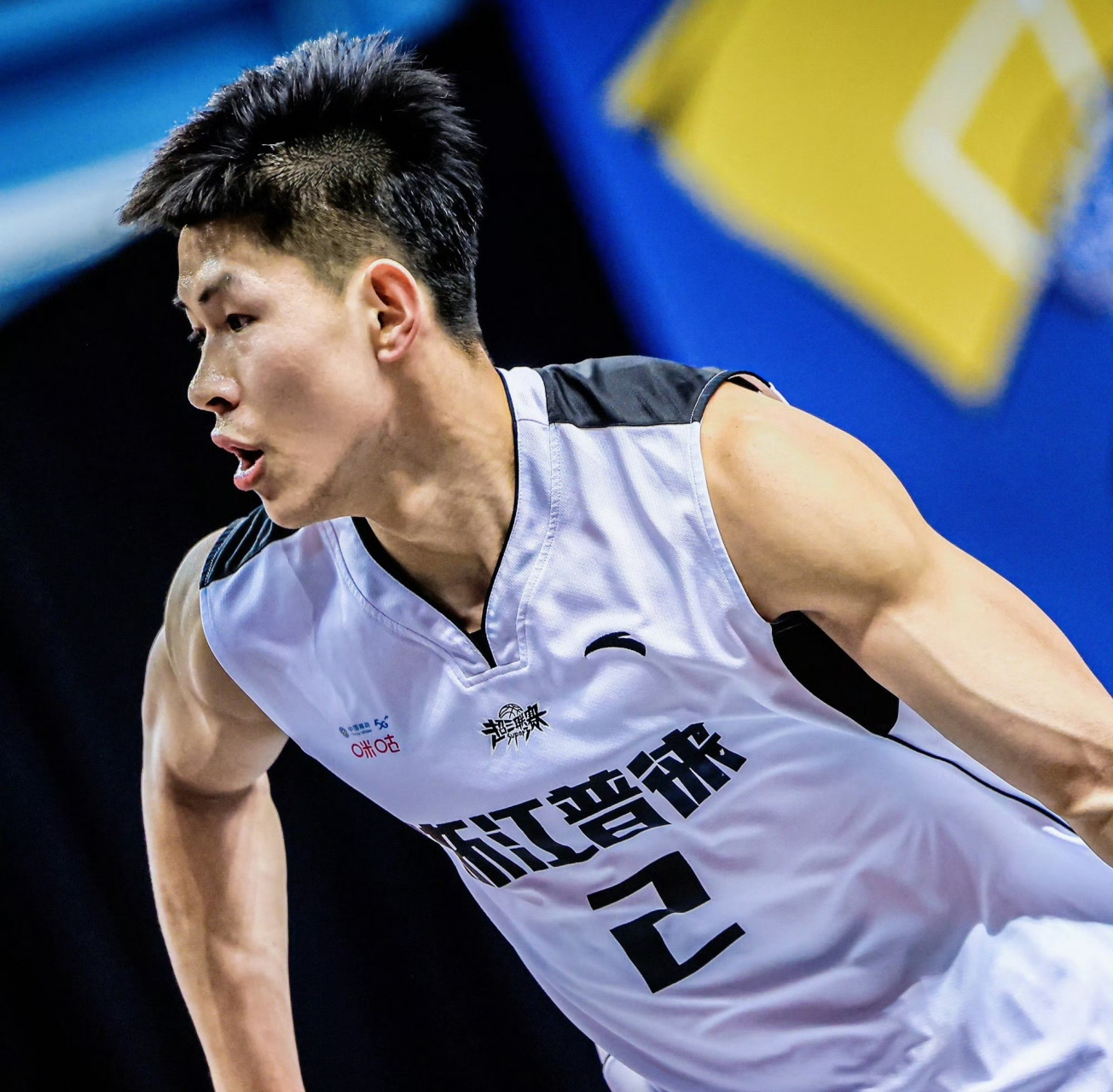 2023年12月的百分大战,李瑞曾经101比81击败消极比赛的哈特