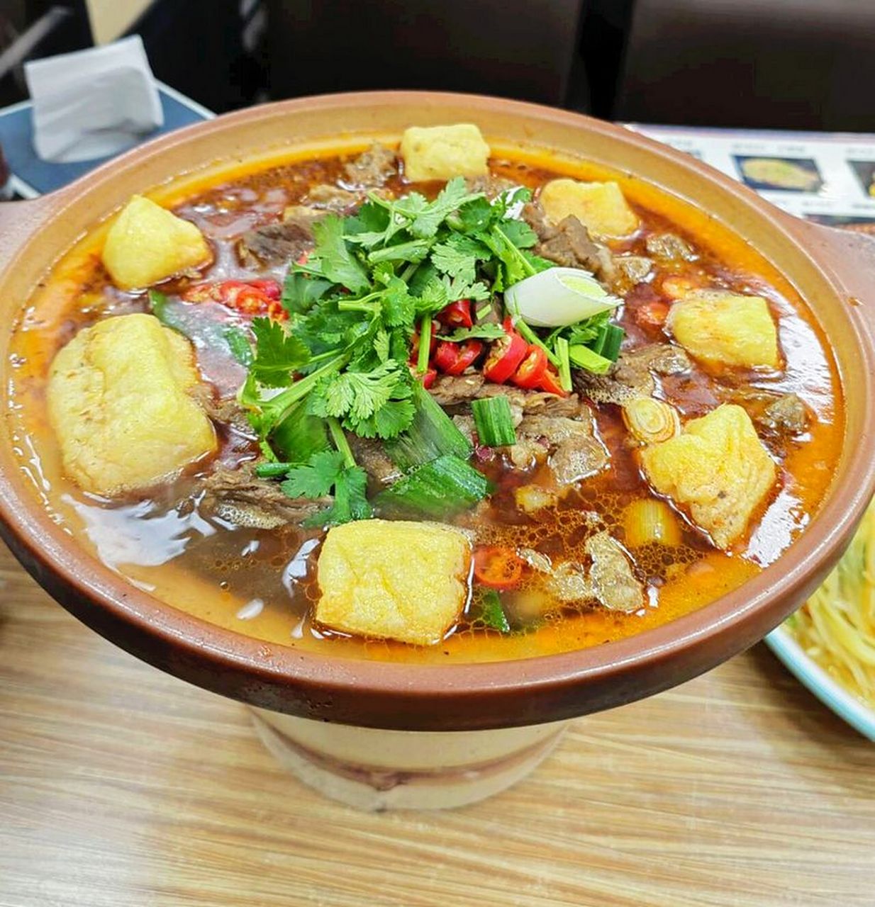 跨年美食旅行分享# 牛肉筋头巴脑锅!