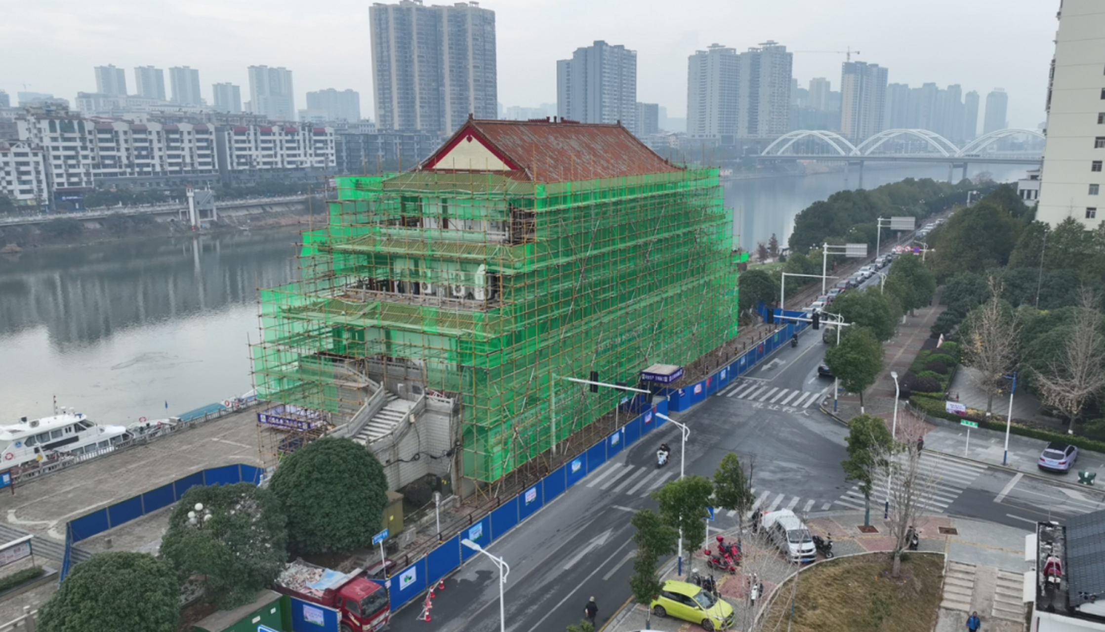 邵阳望江楼承载了市民的美好回忆,是邵阳不可或缺的重要组成部分.