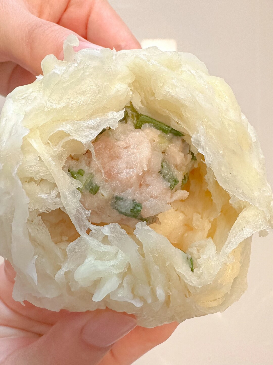 破酥包:口口酥软,层次分明  安顺,一个隐藏在贵州群山之间的美食宝地