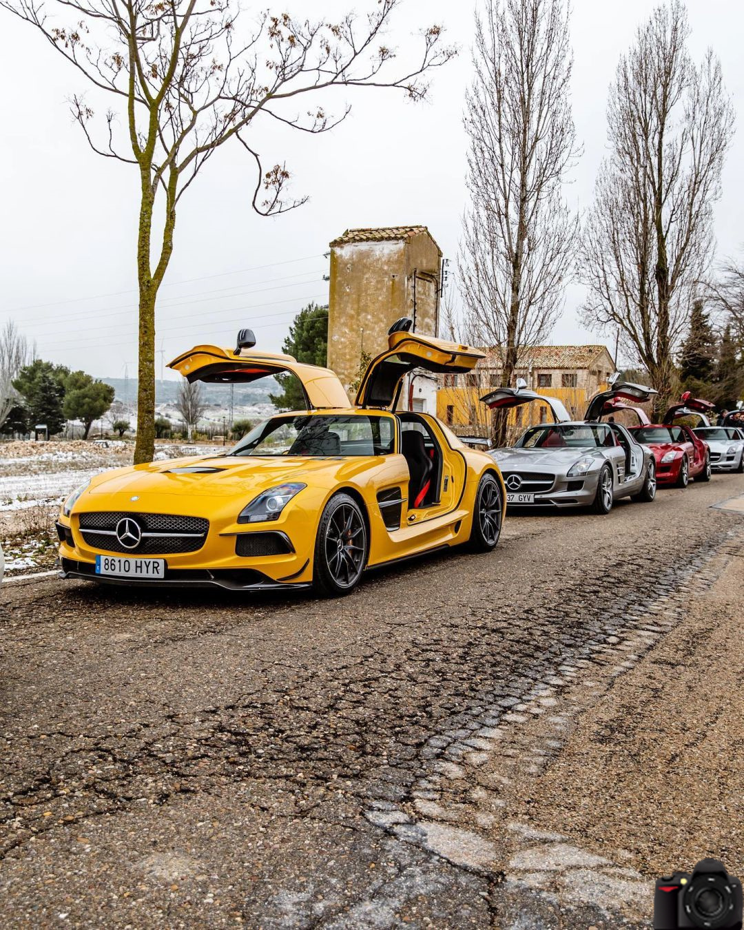 奔驰sls,这款充满传奇色彩的超级跑车,以其独特的设计和卓越的性能