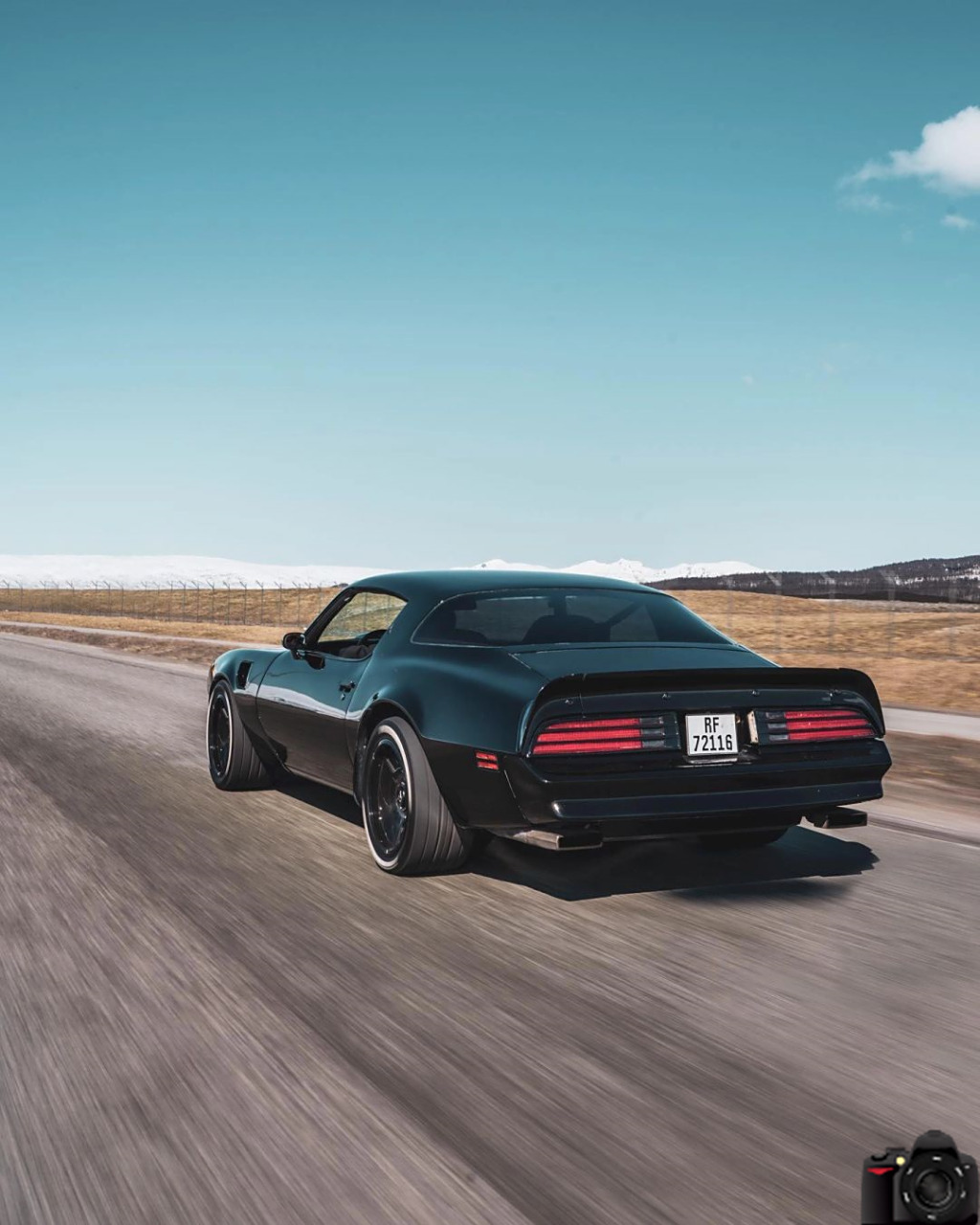 曾经辉煌的庞蒂亚克火鸟trans am,如今已被时代吞噬.