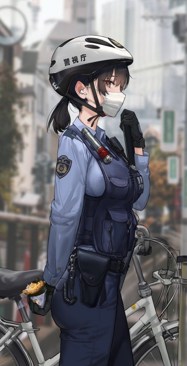 二次元# 警察姐姐,你吃过饭了吗?[二哈] twi:@sawkm1