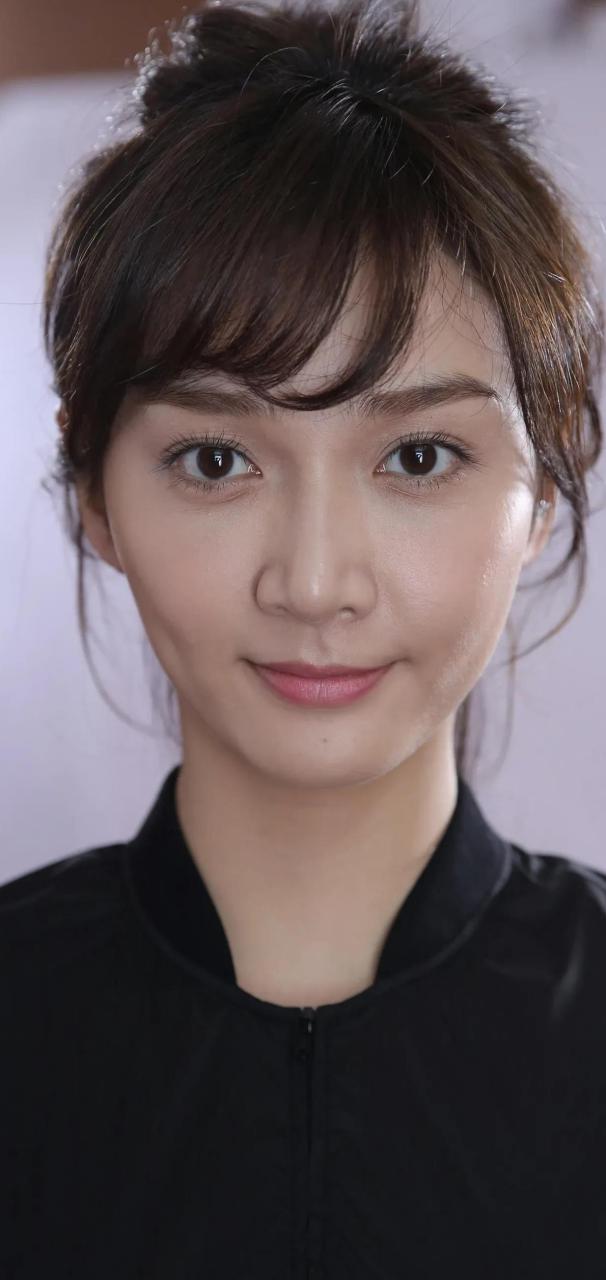 潘之琳:完美身材性感美脚,果然脚漂亮的人,都长得漂亮!