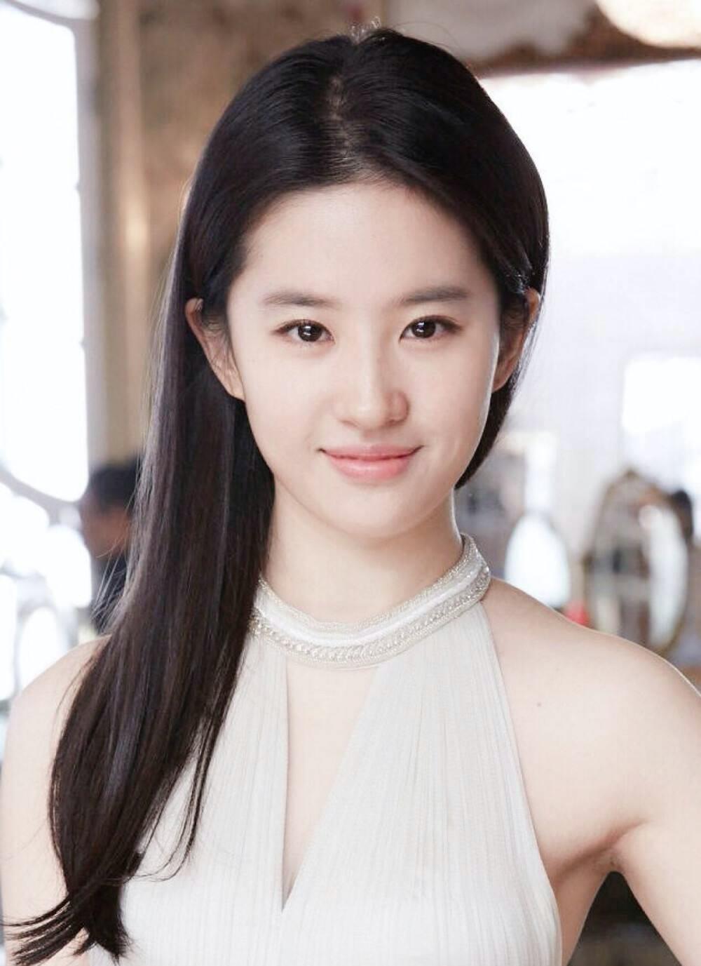 刘亦菲:内娱女神,美貌与才华无敌!