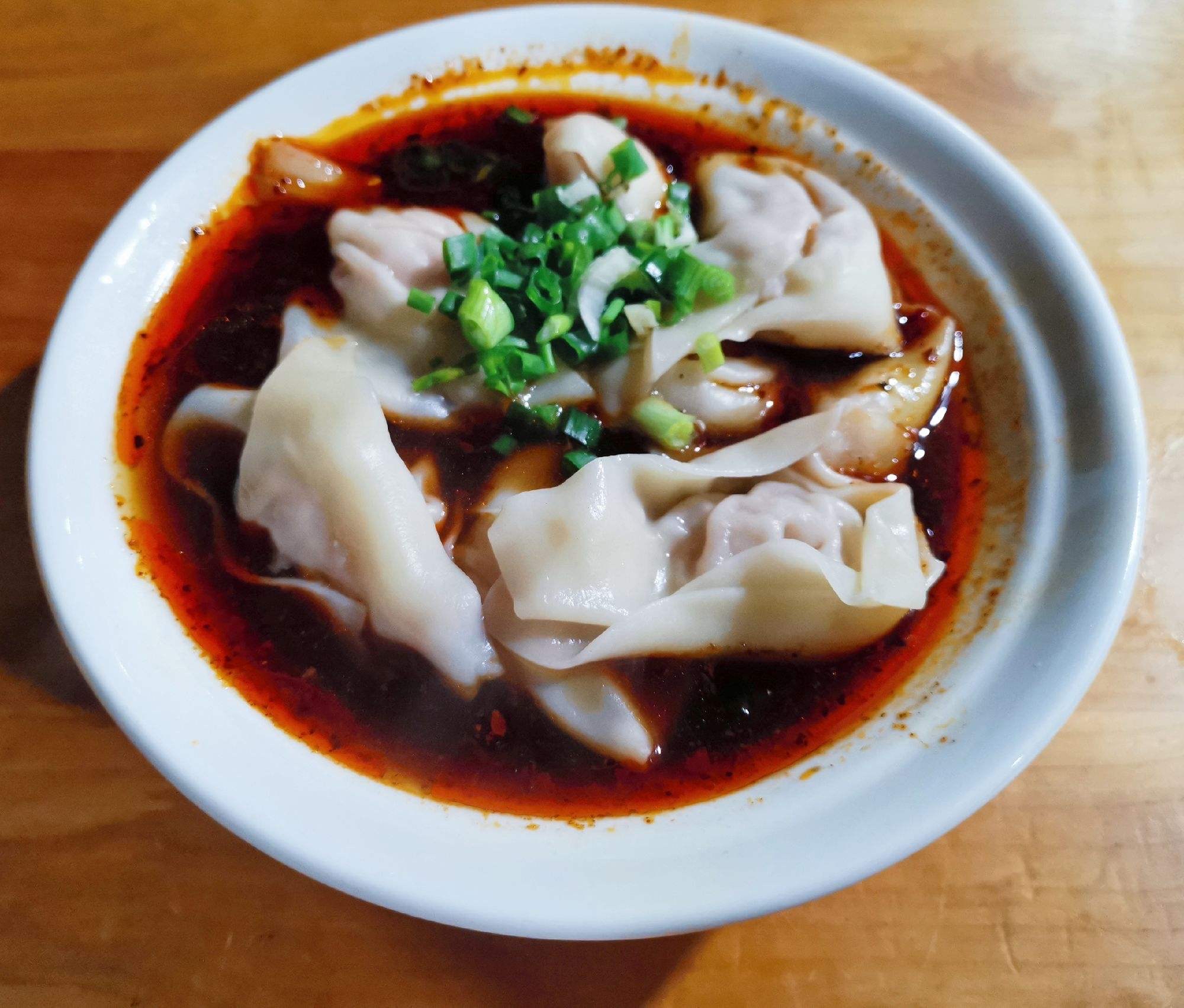 跨年美食旅行分享#龙抄手:是四川省成都市的一道传统小吃,属于川菜系