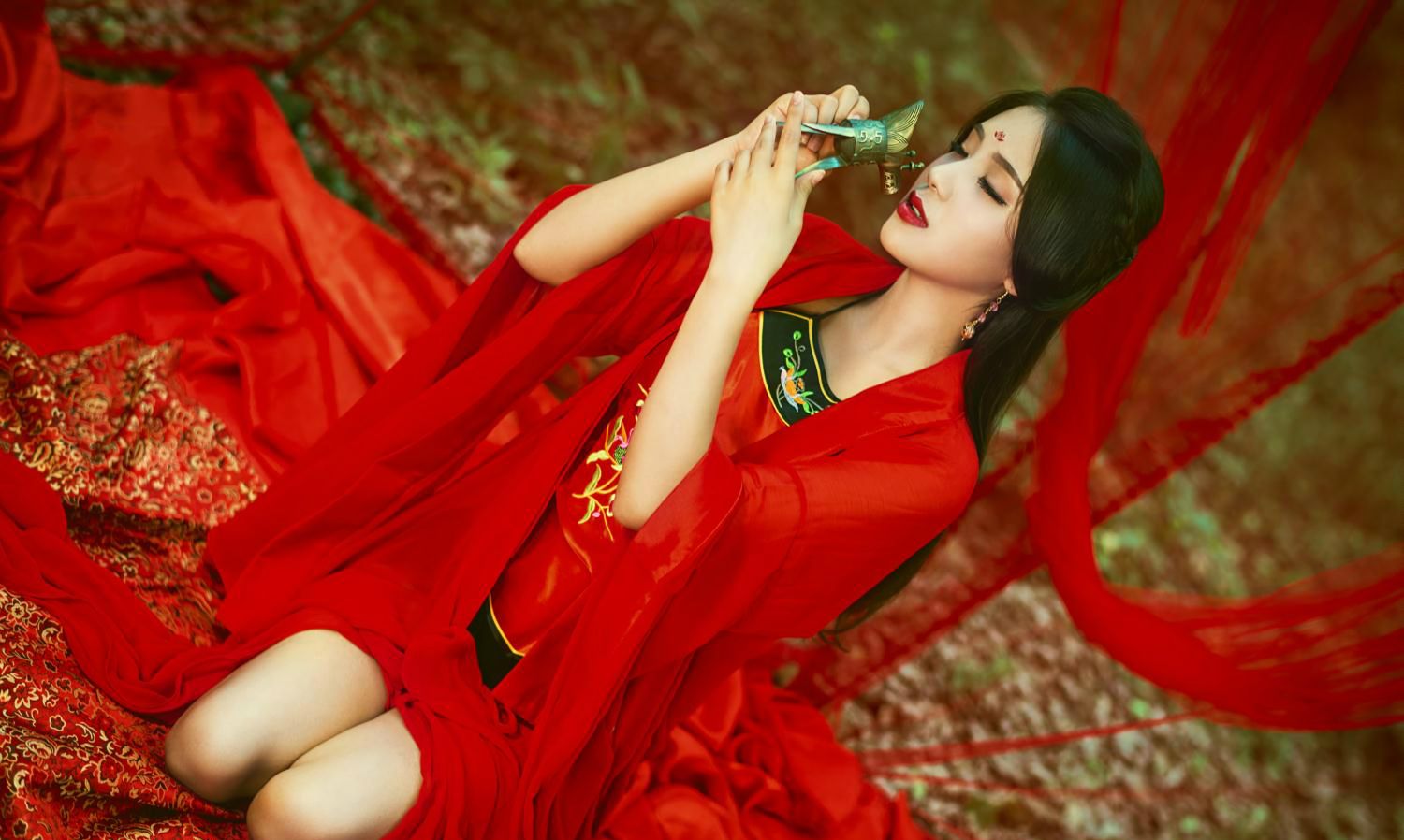 风尘女子向苏轼求诗,前两句大失诗神水准,后两句惊艳文坛千年!