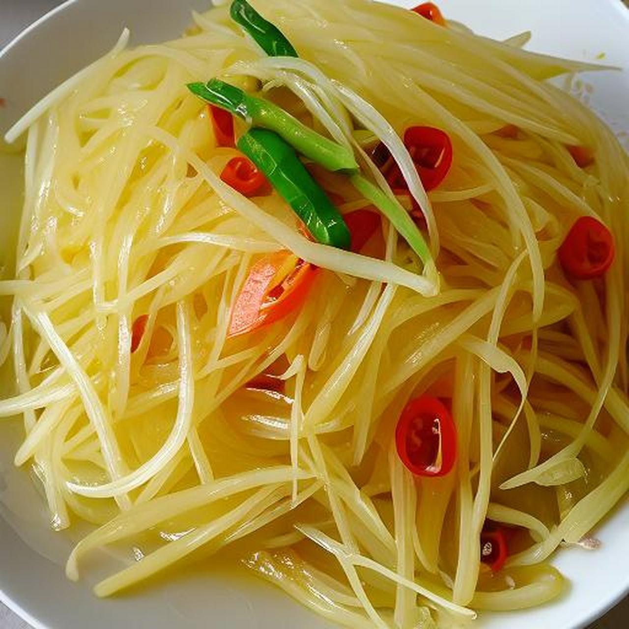 只需多做3步,不粘锅很爽脆  炒土豆丝是家常菜中的经典,清脆爽口,开胃