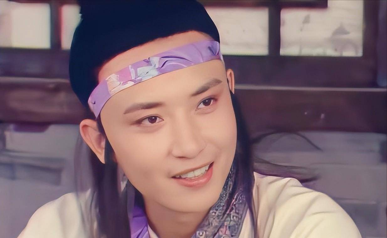 候长荣在红楼梦里扮演谁