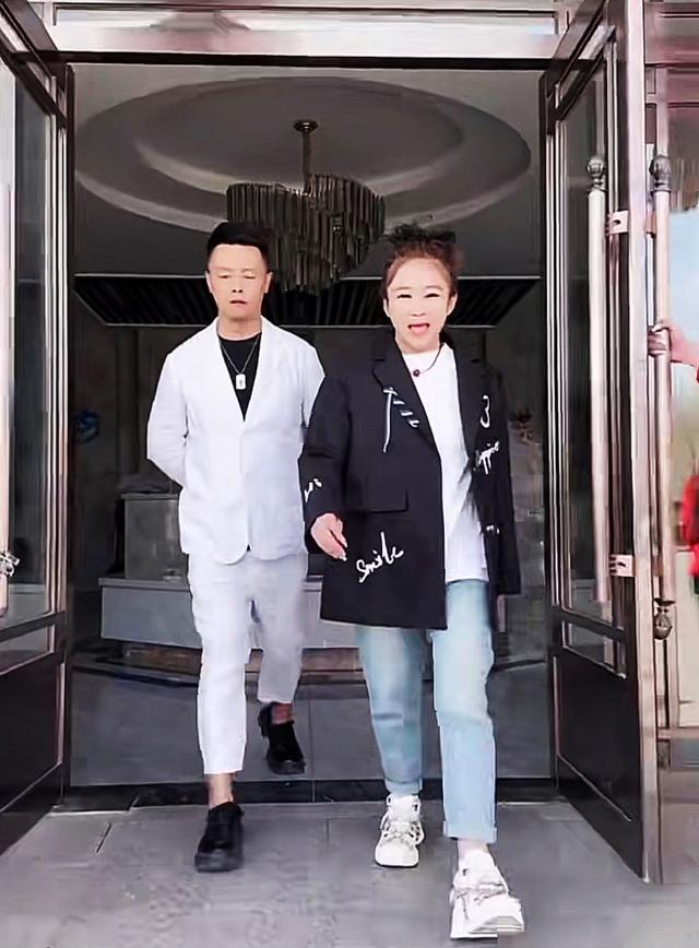 千万网红小娜娜徒弟刘野死亡,仅30岁,最后照片曝光,一细节诡异