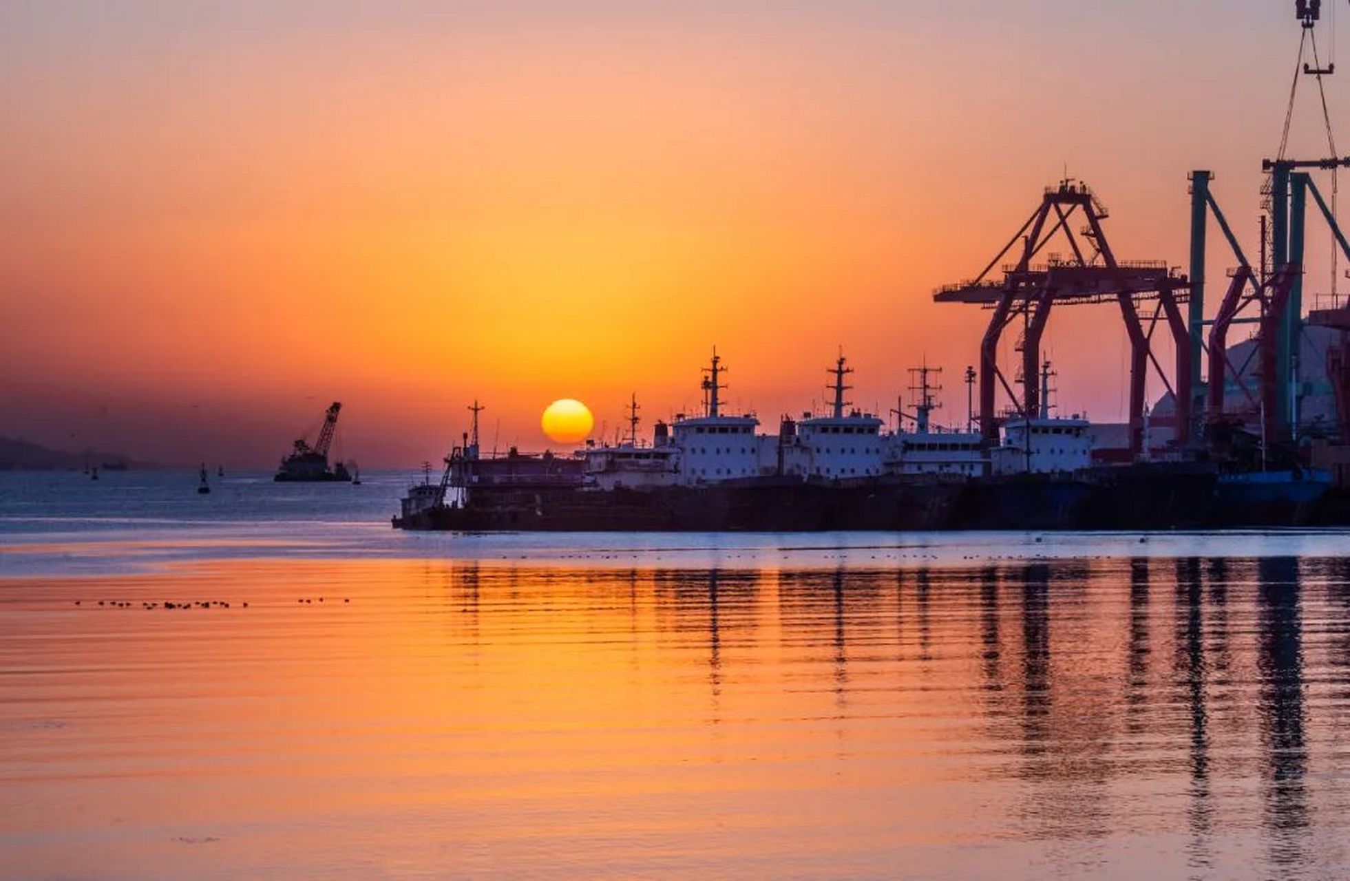 美好辽宁欢迎您#  蟹子湾公园 蟹子湾公园位于大连市甘井子区海寐路