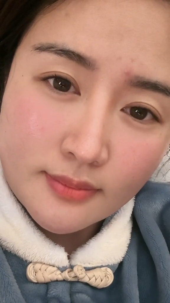 纯素颜 还有人喜欢吗