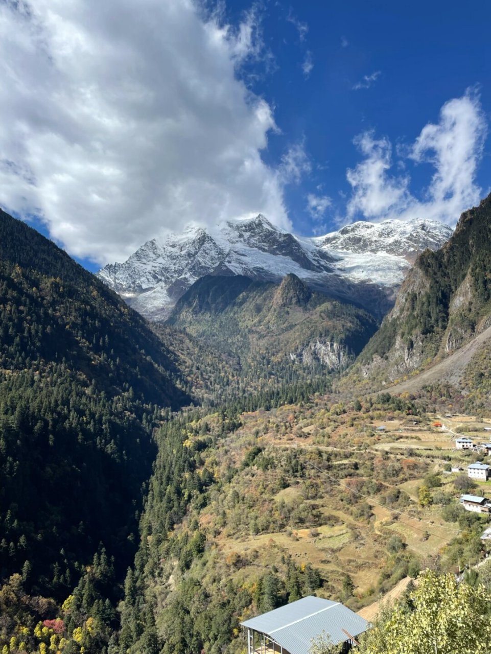 这一年拍到的最美风景-梅里雪山-雨崩  2021年,我走过许多地方,感受过