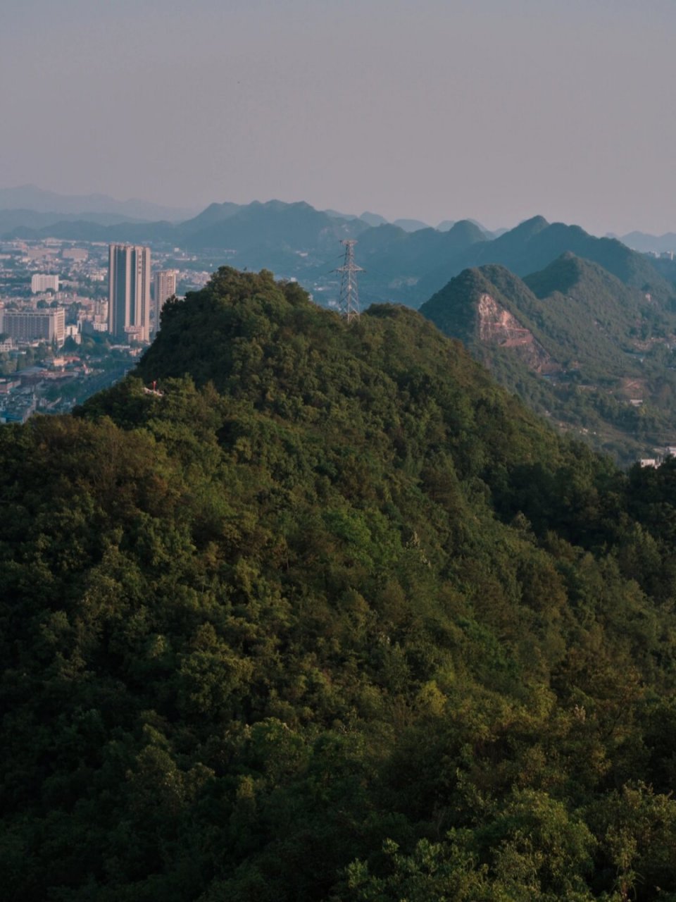 贵阳南岳山图片