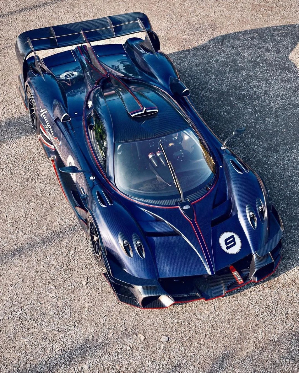 风神,帕加尼huayra r97 各位车友们,今天给大家带来一款神级跑车