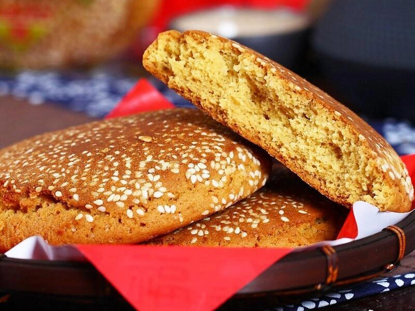 刀削面:山西大同特色传统面食,中国十大面条之一.