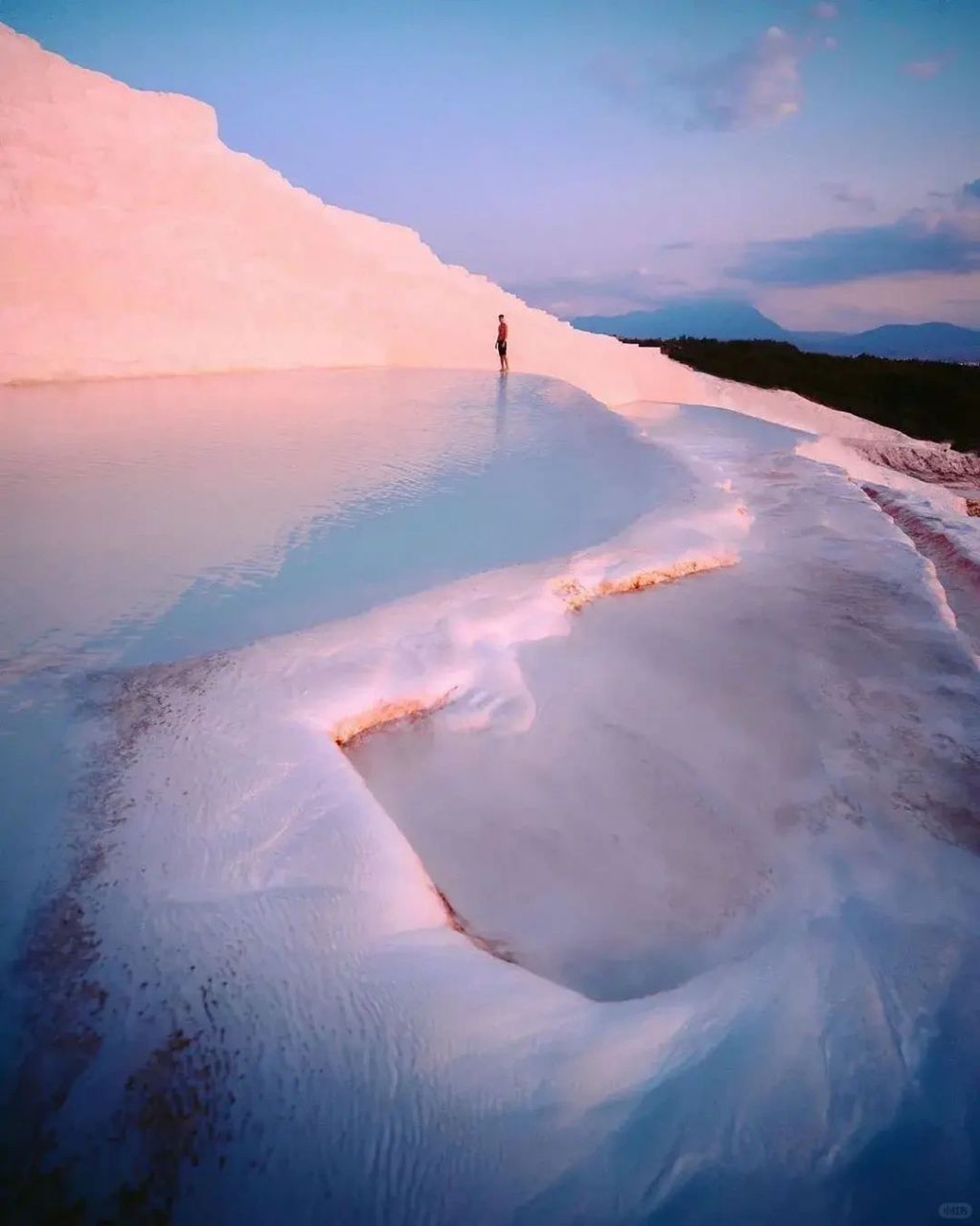 pastel toned的摄影作品,总是让人仿佛置身于一个色彩斑斓,光怪陆离