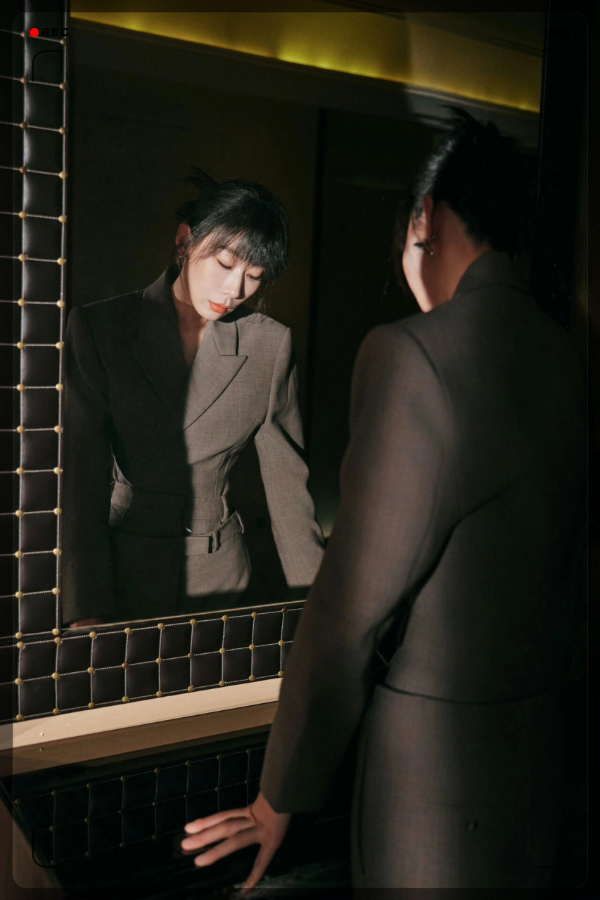 星空间|任素汐,同色系法则