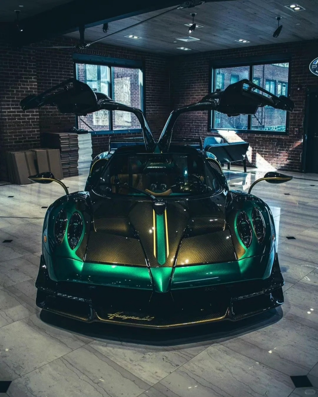 帕加尼 huayra bc | 全球限量20台 帕加尼 huayra bc可是超跑中的战斗