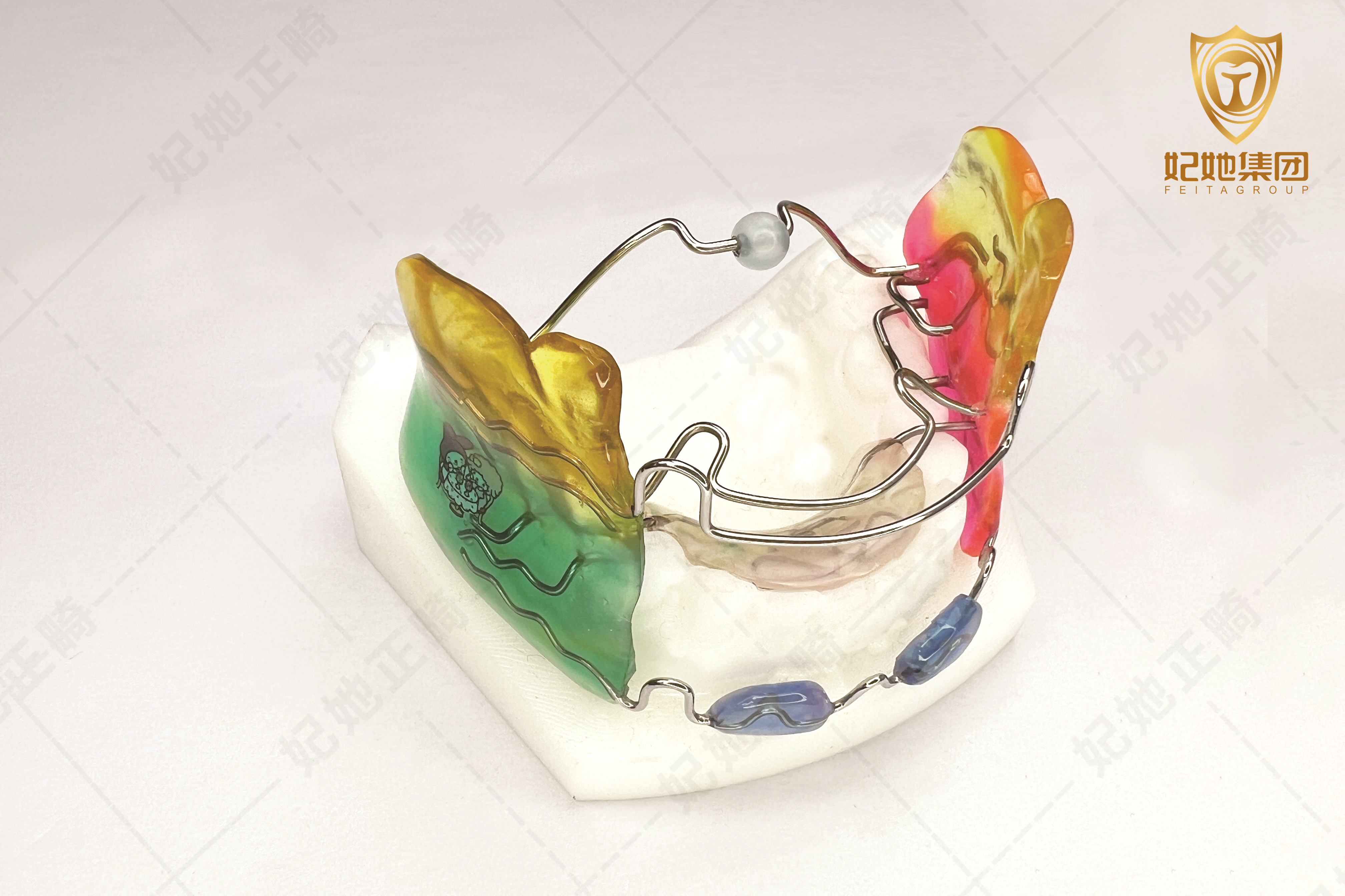 fr3矫治器需要每天佩戴至少12至14小时,而且每两至三个月需要复查一次